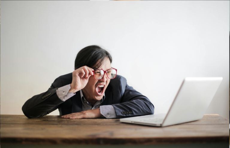 A investor watching a news report