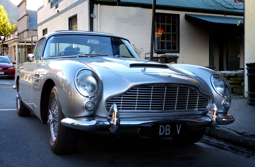 Aston Martin DB5