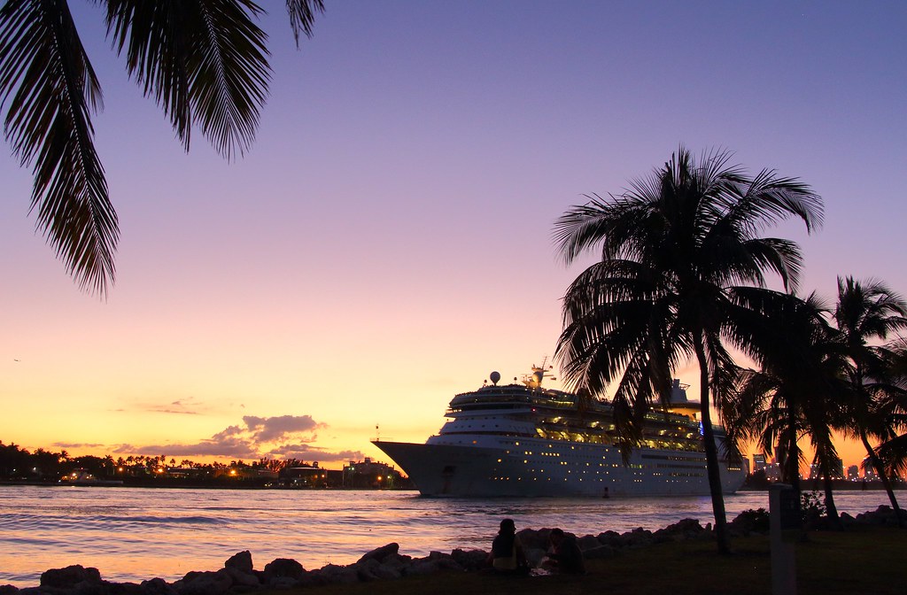 Blue Hour Cruise