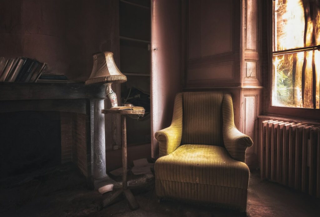 a chair in a room