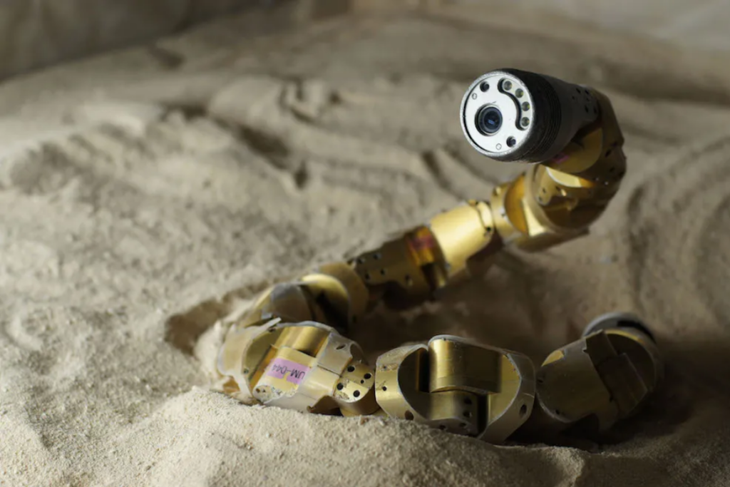 Carnegie Mellon snake robot