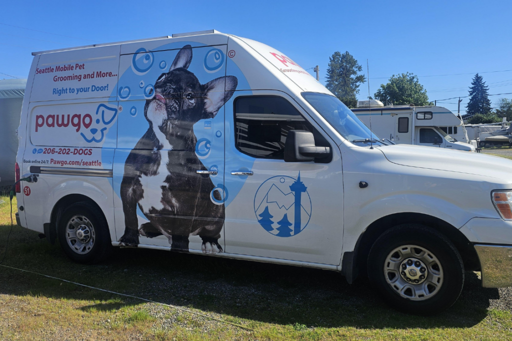 Pawgo mobile dog grooming van
