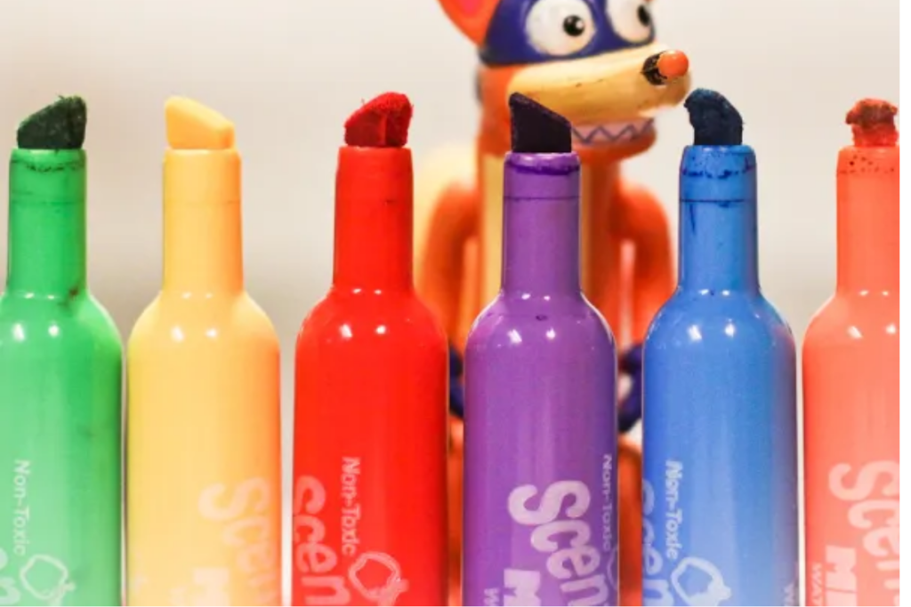 Colorful scented markers