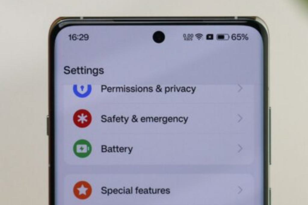 Smartphone privacy settings