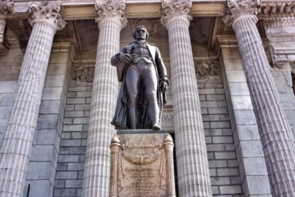 Thomas Jefferson outside the Missouri State Capitol