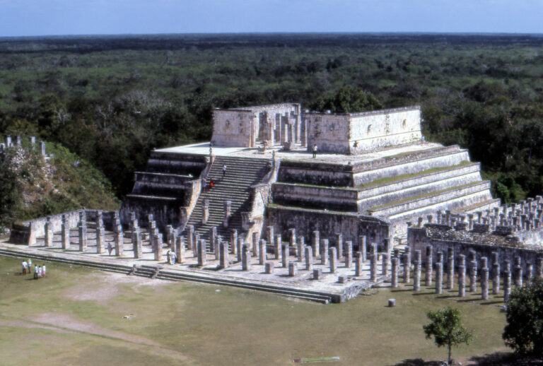 Temple of the Warriors, Chichen Itza, Maya Ruins, Yucatan Peninsula, Mexico